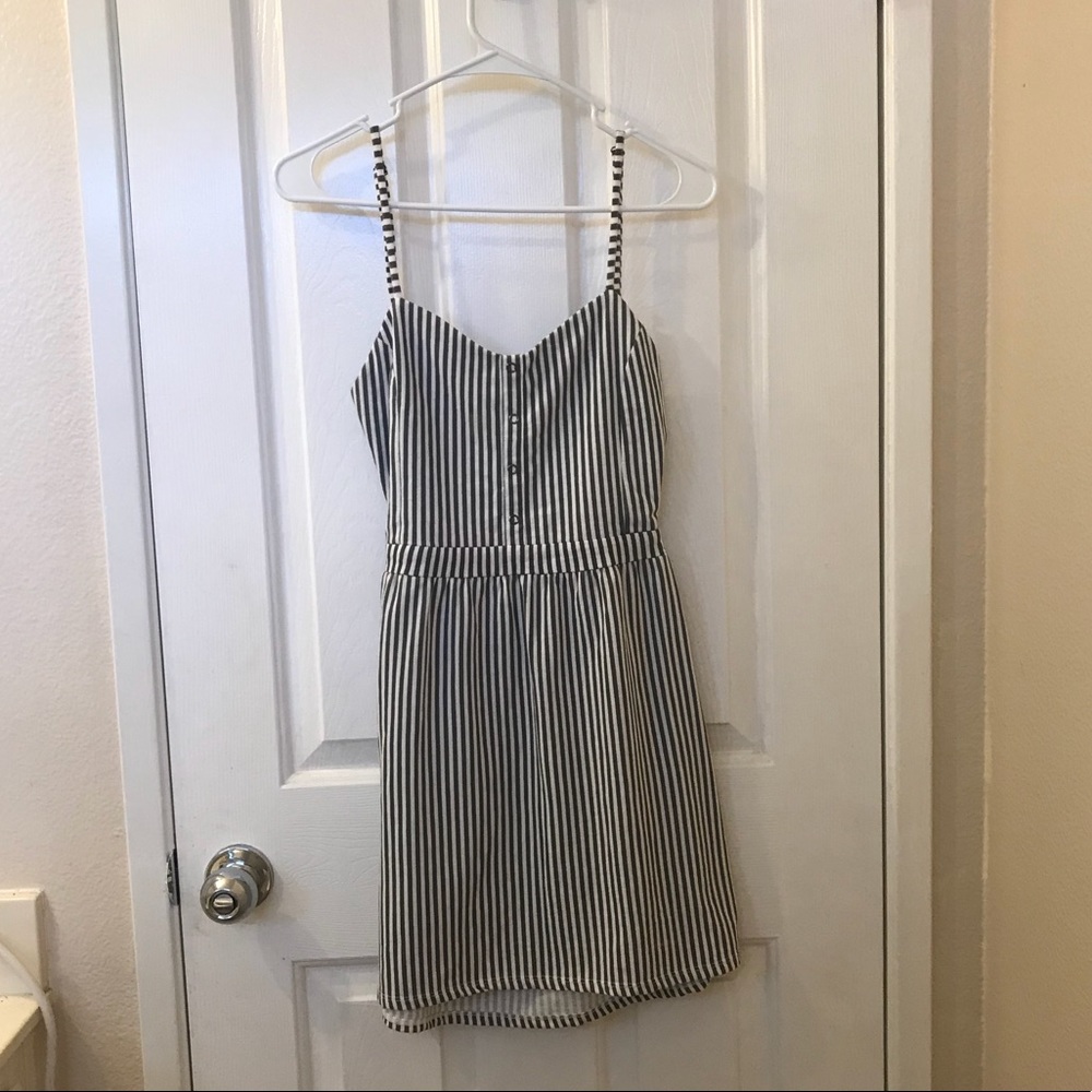 o’neill grey and white dress